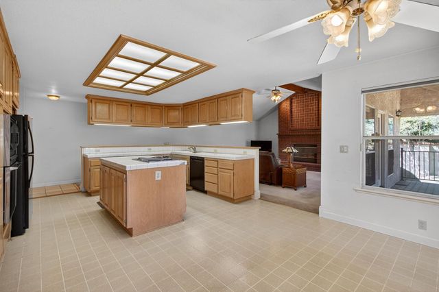 7013 Cedar Oaks Dr, Granite Bay, CA 95746