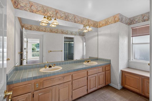 7013 Cedar Oaks Dr, Granite Bay, CA 95746