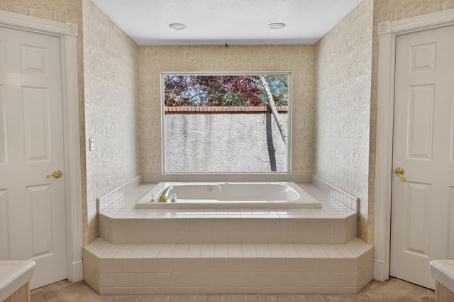 7013 Cedar Oaks Dr, Granite Bay, CA 95746