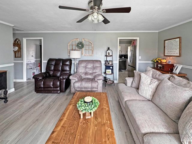 111 Airport Rd, Princeton, KY 42445