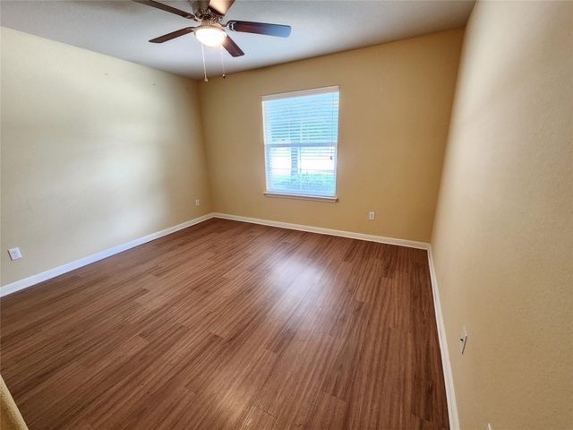 107 Lavaca LOOP, Hutto, TX 78634
