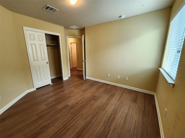 107 Lavaca LOOP, Hutto, TX 78634