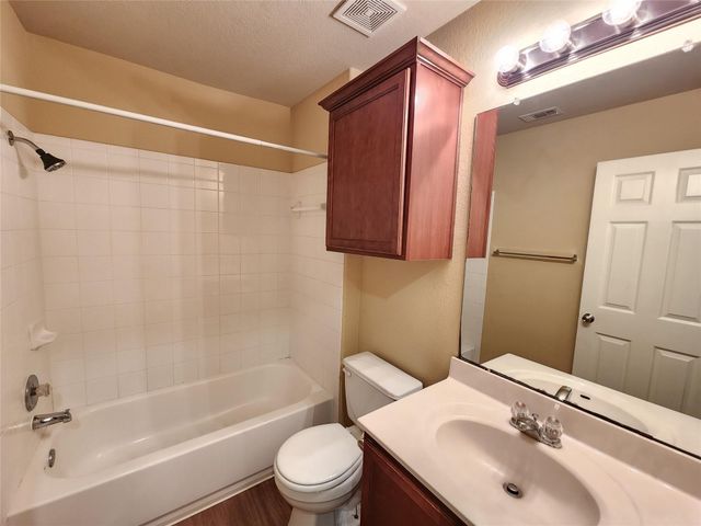 107 Lavaca LOOP, Hutto, TX 78634