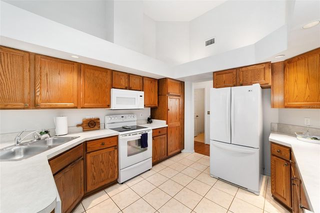 11461 SW 82ND COURT ROAD, Ocala, FL 34481