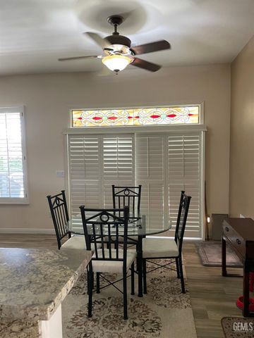 10011 Rosebud Avenue, Bakersfield, CA 93331