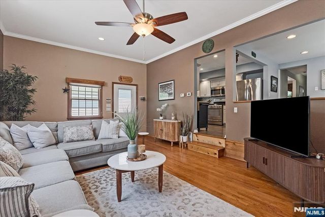 15 Oak Street, Hillsdale, NJ 07642