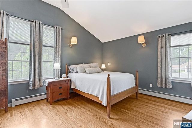 15 Oak Street, Hillsdale, NJ 07642