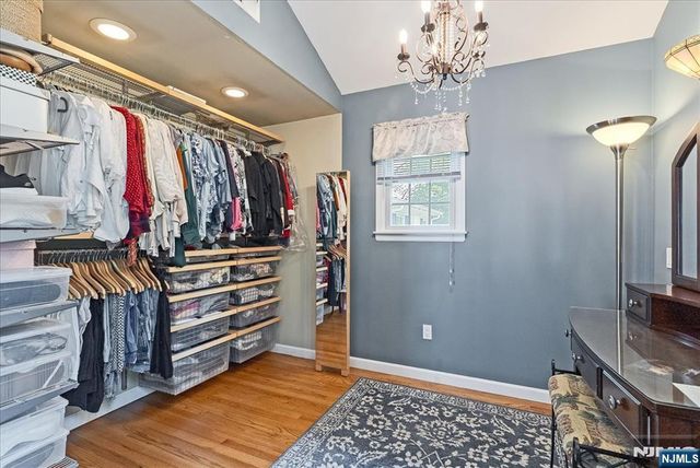 15 Oak Street, Hillsdale, NJ 07642