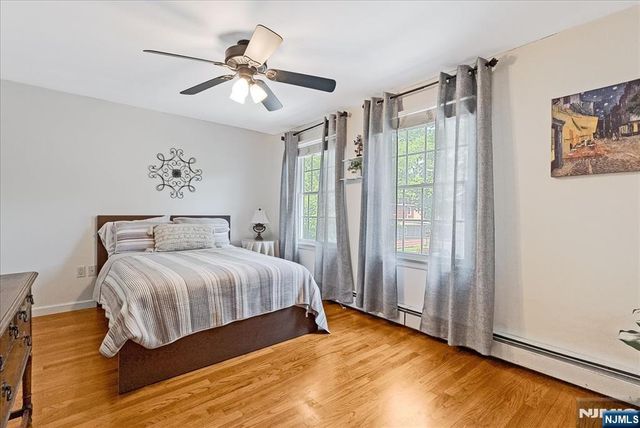 15 Oak Street, Hillsdale, NJ 07642