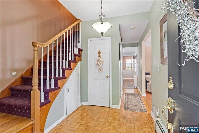 15 Oak Street, Hillsdale, NJ 07642