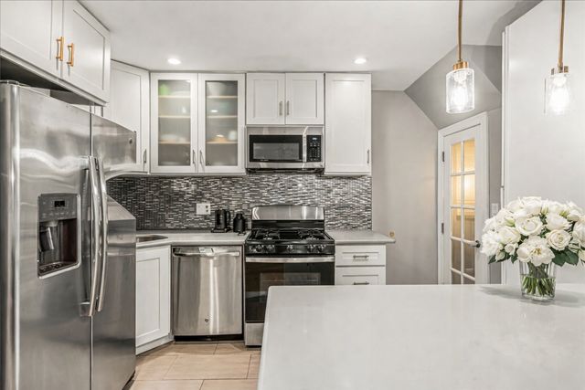 67-100 Dartmouth Street, New York City, NY 11375