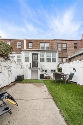 67-100 Dartmouth Street, New York City, NY 11375