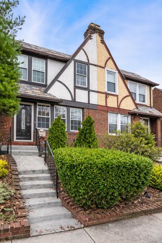 67-100 Dartmouth Street, New York City, NY 11375