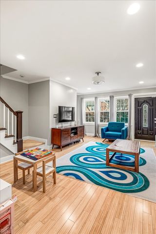 67-100 Dartmouth Street, New York City, NY 11375