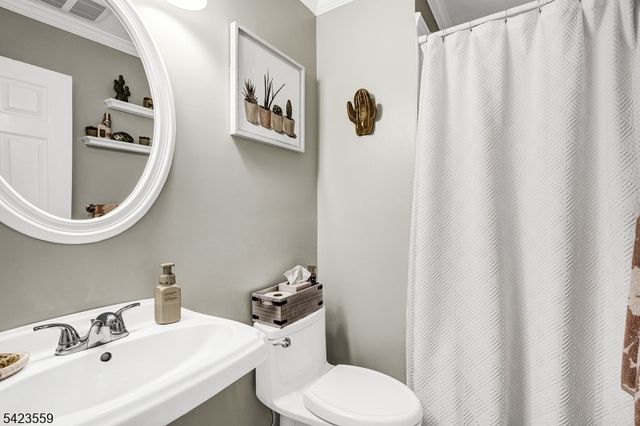 5 Center Ave 8, Morris Twp., NJ 07960