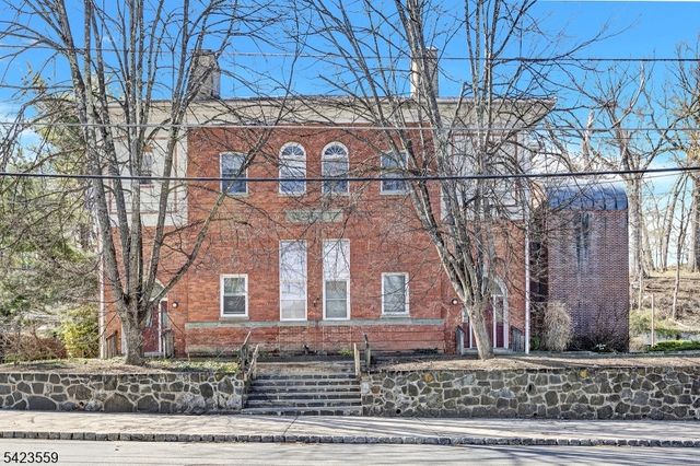 5 Center Ave 8, Morris Twp., NJ 07960