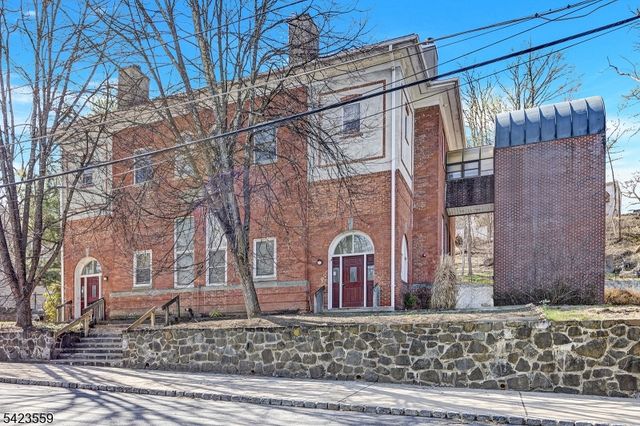 5 Center Ave 8, Morris Twp., NJ 07960