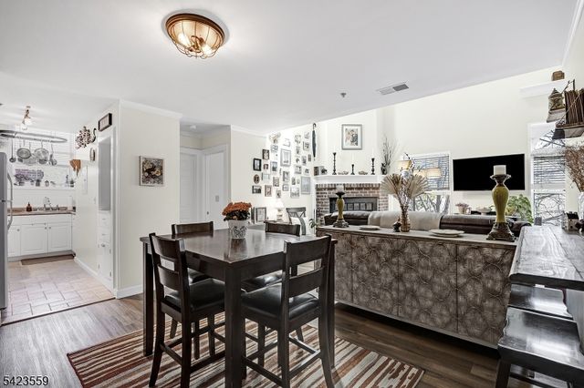 5 Center Ave 8, Morris Twp., NJ 07960