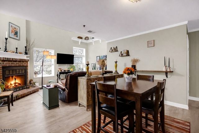 5 Center Ave 8, Morris Twp., NJ 07960