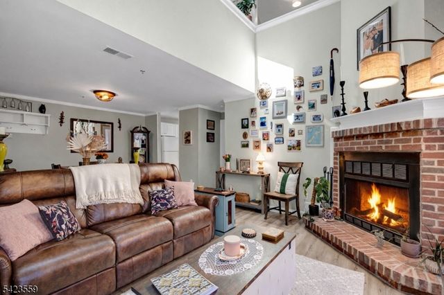 5 Center Ave 8, Morris Twp., NJ 07960