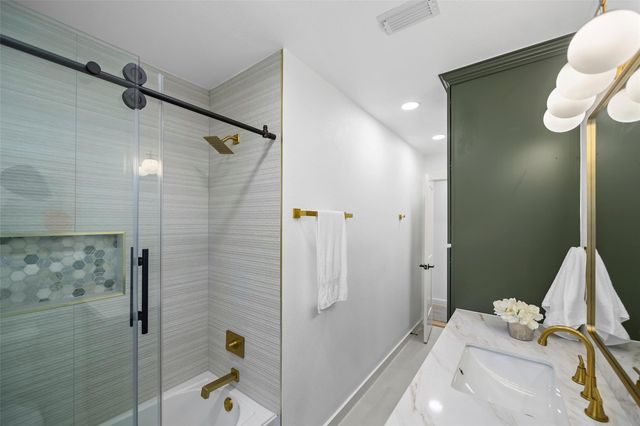 1818 Watercrest Drive, Houston, TX 77008