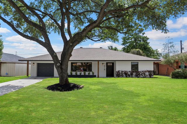 1818 Watercrest Drive, Houston, TX 77008