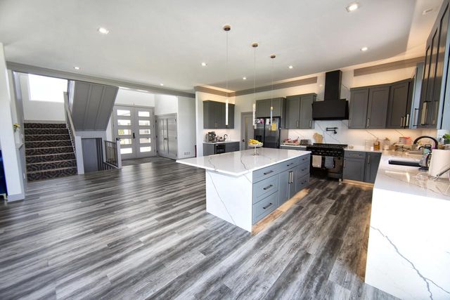 10874 N Tartan COURT, Mequon, WI 53097