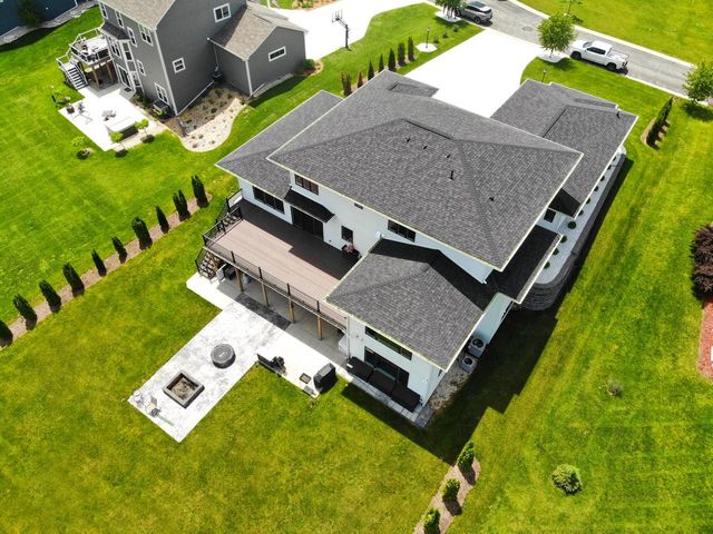 10874 N Tartan COURT, Mequon, WI 53097