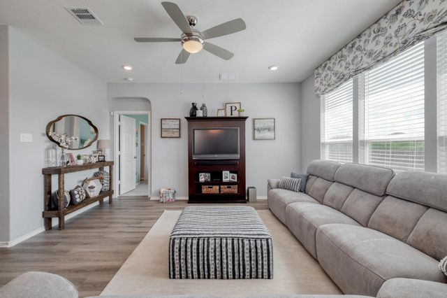 119 W Point WAY, Elgin, TX 78621