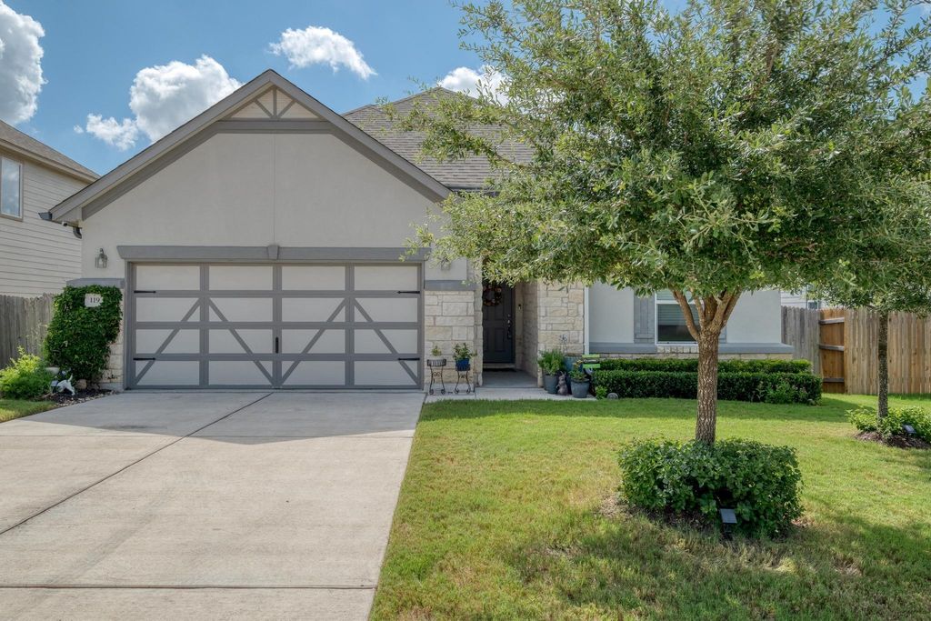 119 W Point WAY, Elgin, TX 78621
