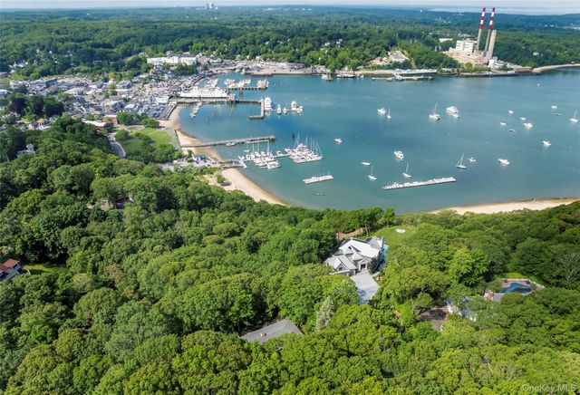 45 Bell Circle, Port Jefferson, NY 11777