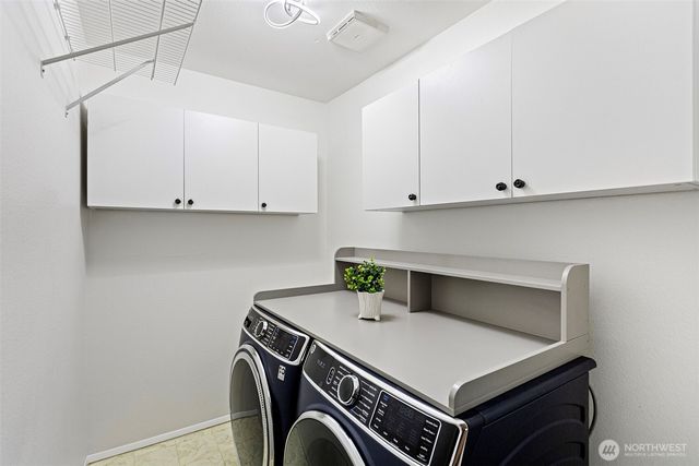 5716 141st Place SE, Bellevue, WA 98006