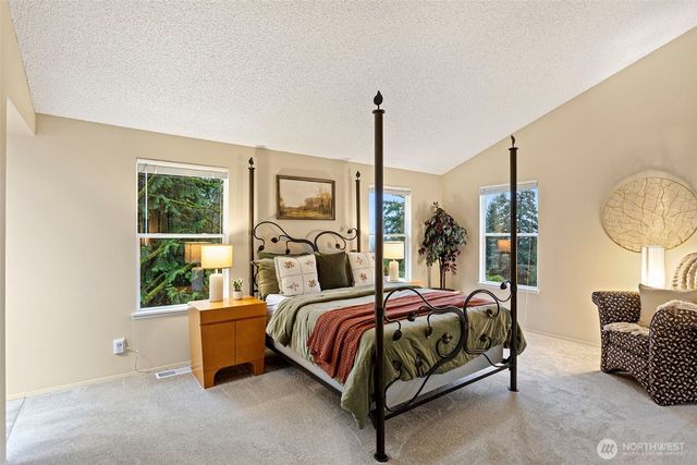 5716 141st Place SE, Bellevue, WA 98006