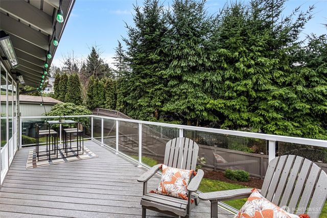 5716 141st Place SE, Bellevue, WA 98006