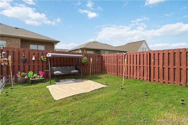 2061 Periwinkle Place, Centerton, AR 72719