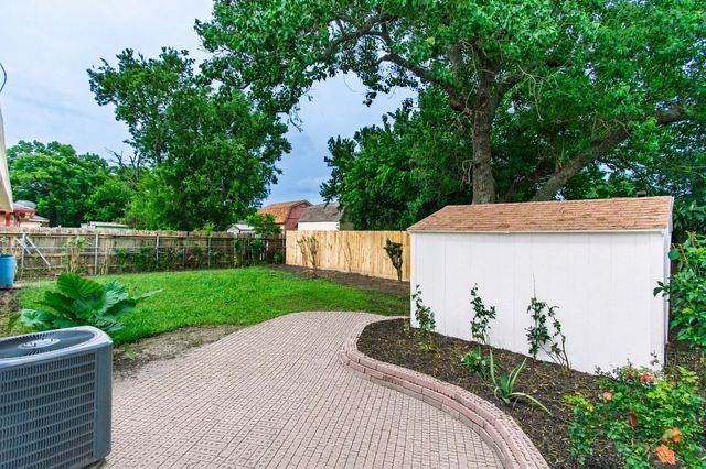 12906 Southspring Drive, Houston, TX 77047
