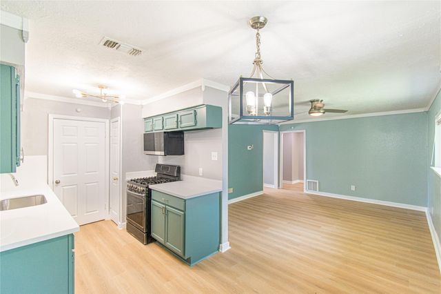 12906 Southspring Drive, Houston, TX 77047