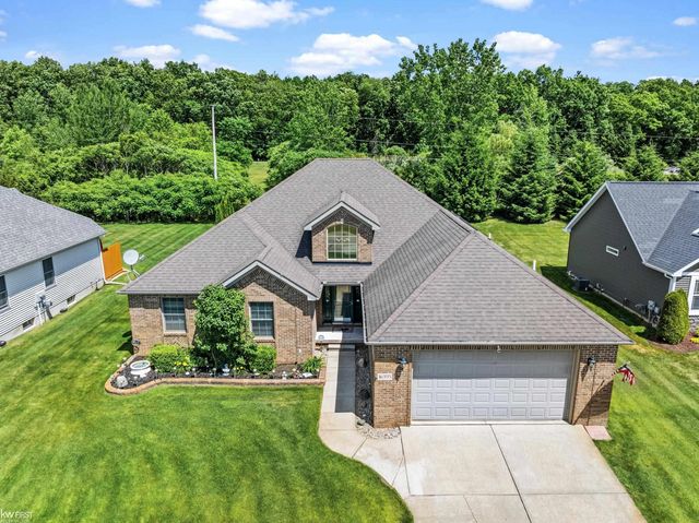 16355 Red Fox Trail, Fenton Twp, MI 48451