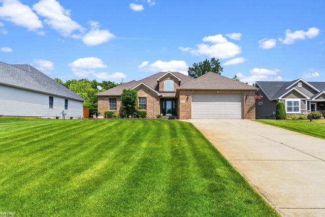 16355 Red Fox Trail, Fenton Twp, MI 48451