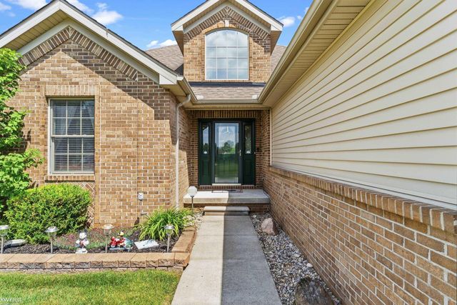 16355 Red Fox Trail, Fenton Twp, MI 48451