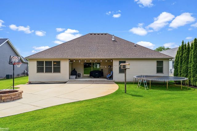 16355 Red Fox Trail, Fenton Twp, MI 48451
