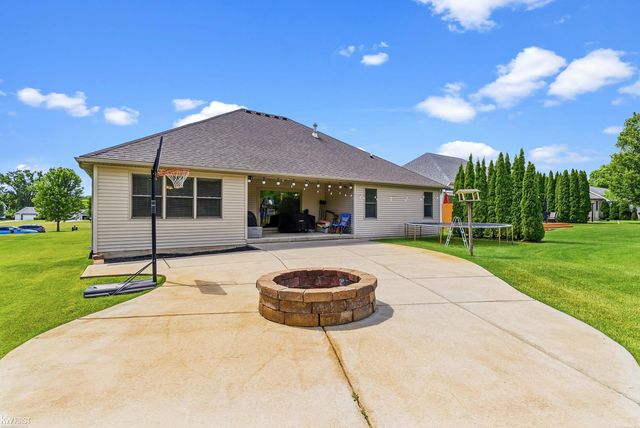 16355 Red Fox Trail, Fenton Twp, MI 48451