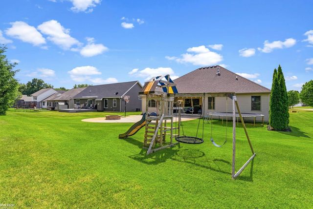 16355 Red Fox Trail, Fenton Twp, MI 48451