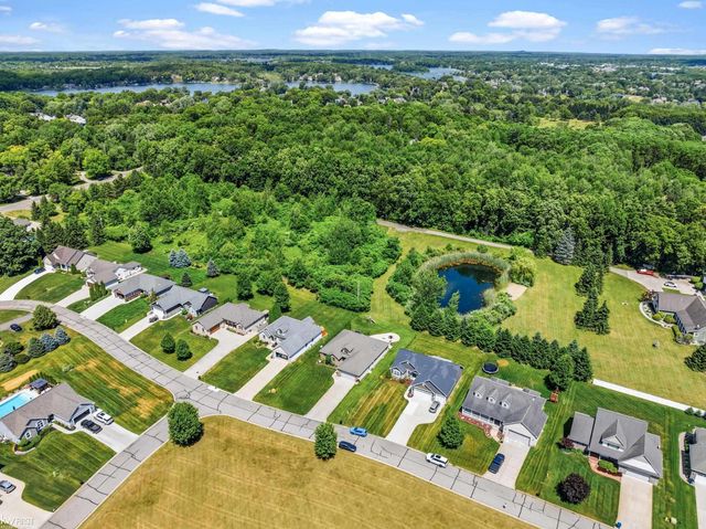 16355 Red Fox Trail, Fenton Twp, MI 48451