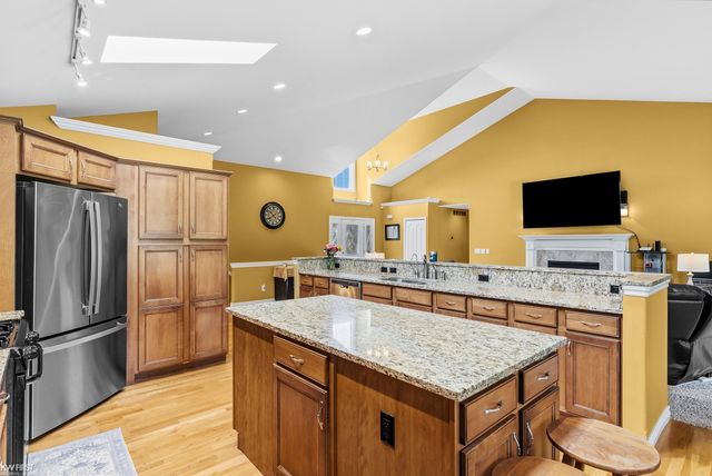 16355 Red Fox Trail, Fenton Twp, MI 48451