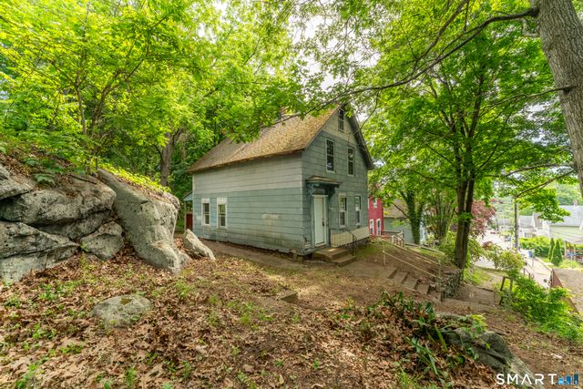 111 Fifth Street, Norwich, CT 06360