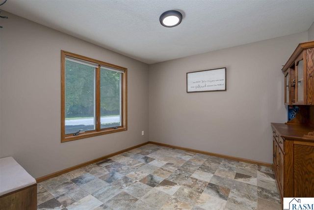 556 Ivy Lane, North Mankato, MN 56003