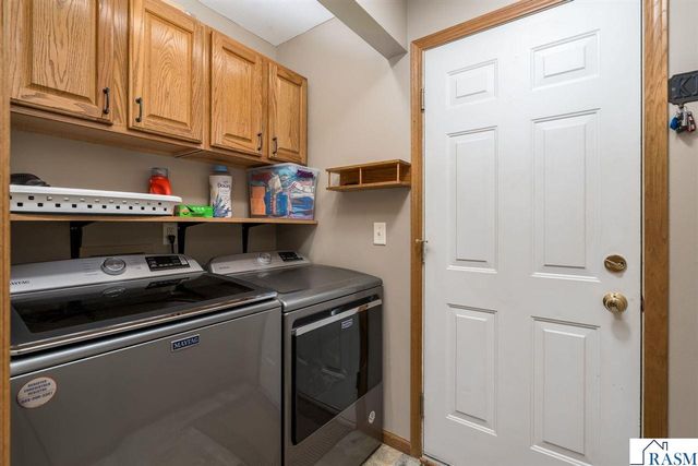 556 Ivy Lane, North Mankato, MN 56003