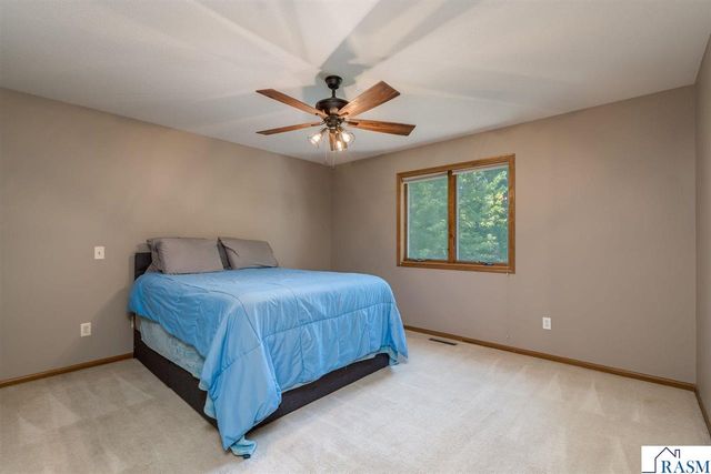 556 Ivy Lane, North Mankato, MN 56003