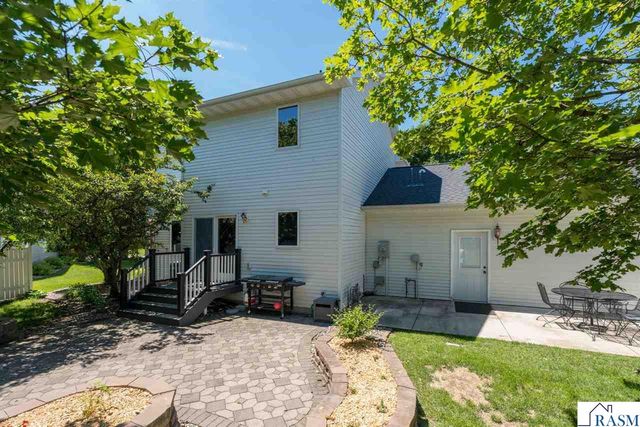 556 Ivy Lane, North Mankato, MN 56003